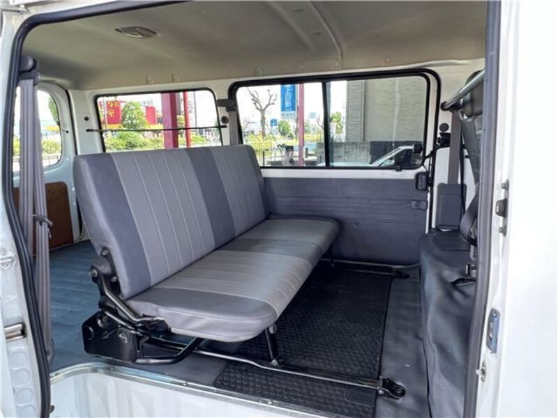 BONGO VAN