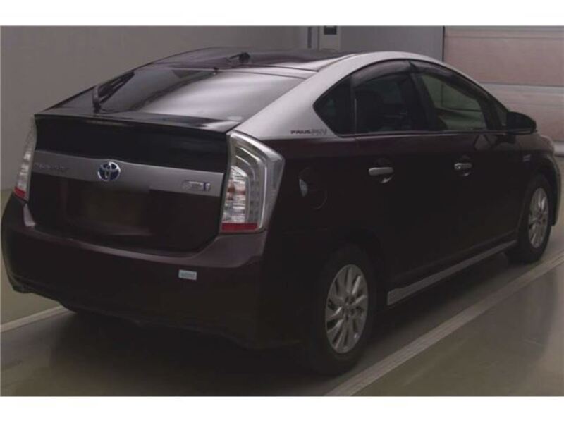 PRIUS PHV