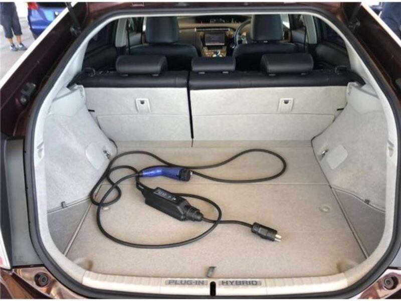 PRIUS PHV