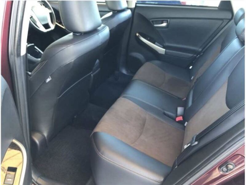 PRIUS PHV