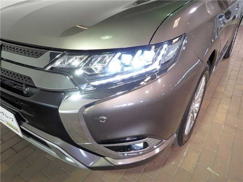 OUTLANDER PHEV