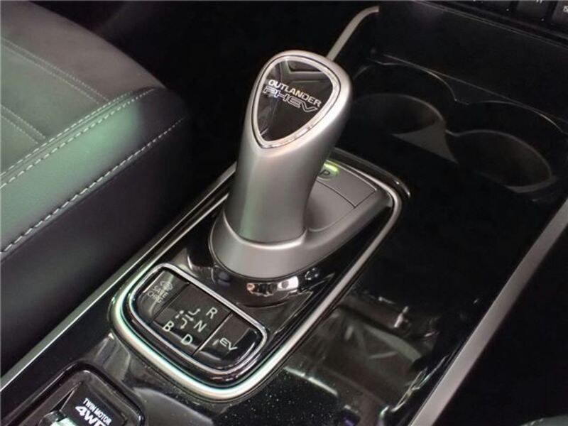 OUTLANDER PHEV