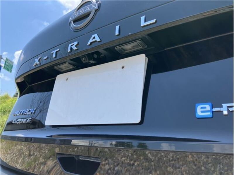 X-TRAIL