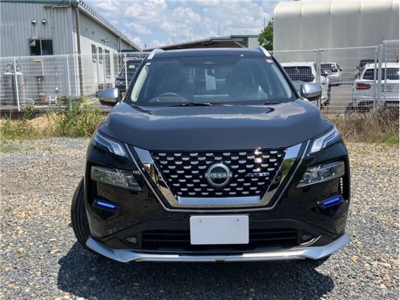 X-TRAIL
