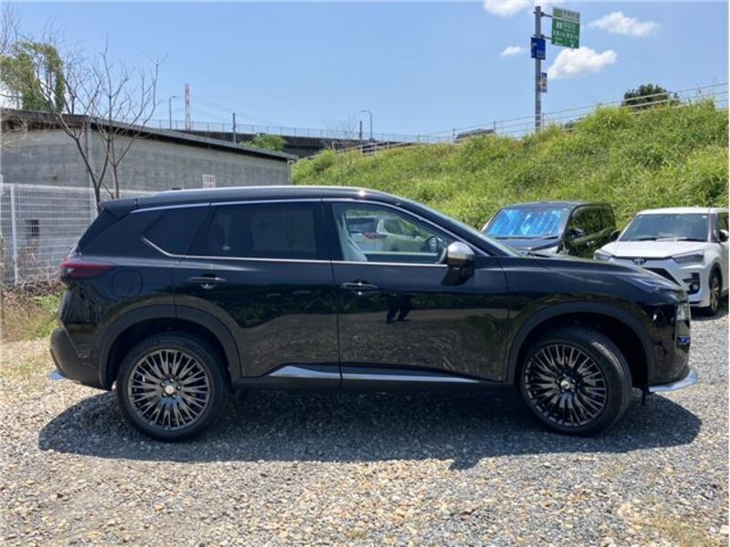X-TRAIL