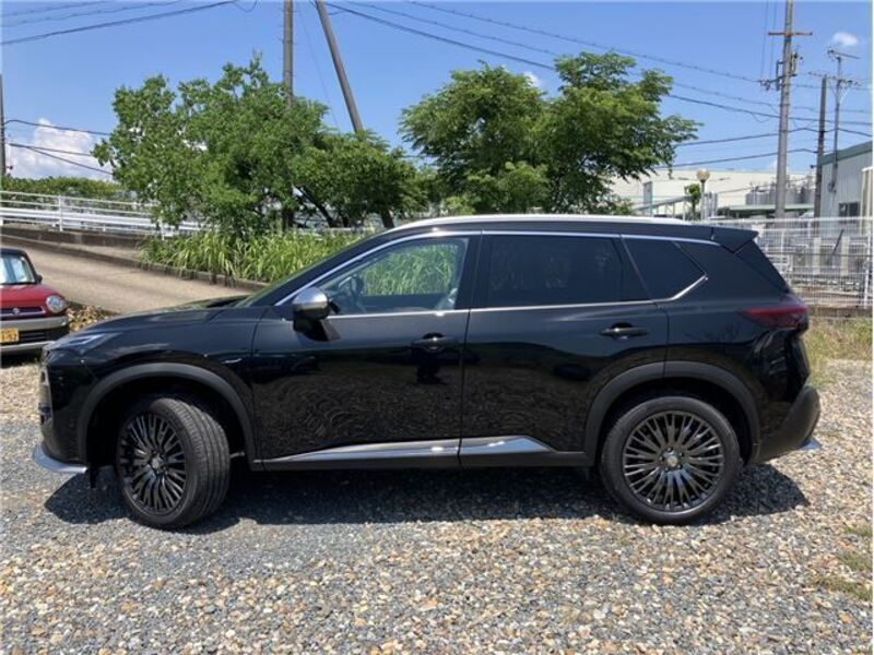X-TRAIL