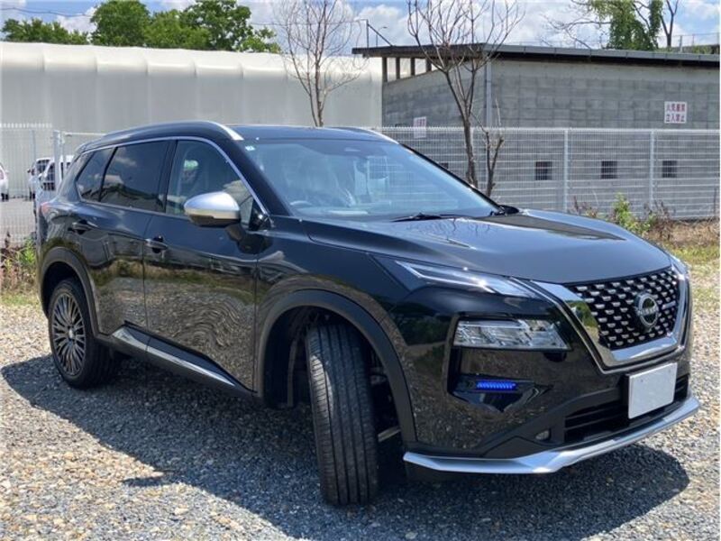 X-TRAIL