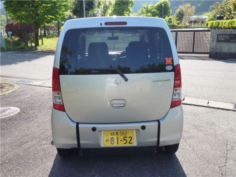 WAGON R