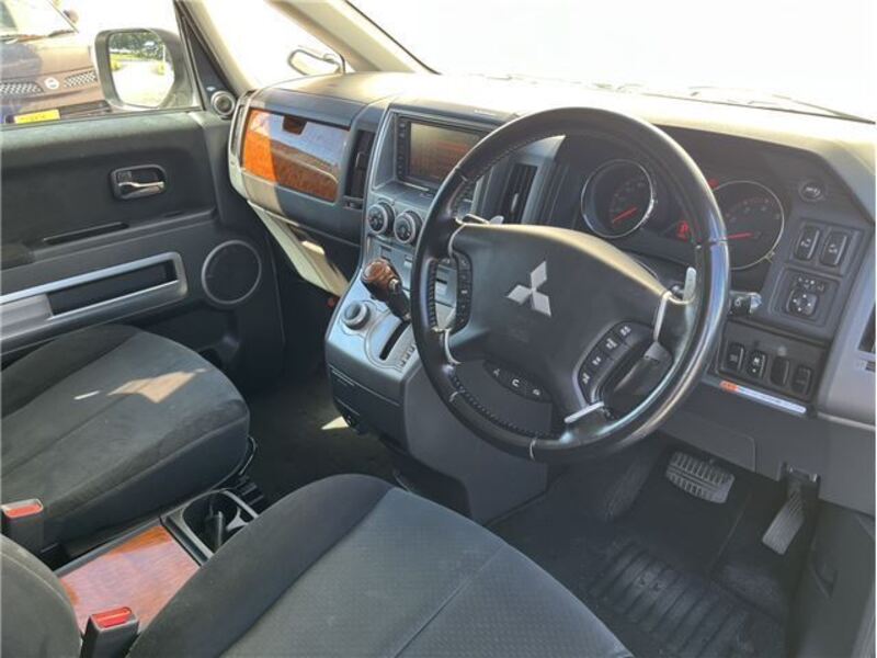 DELICA D5