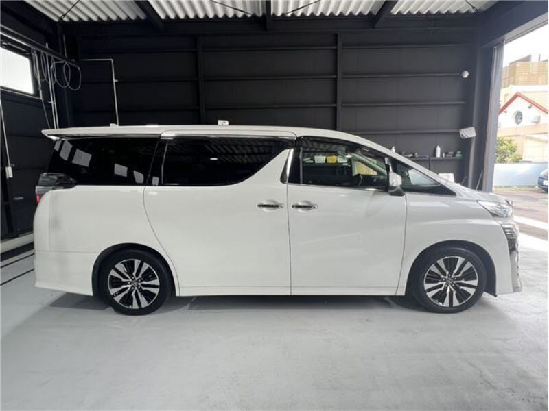 VELLFIRE