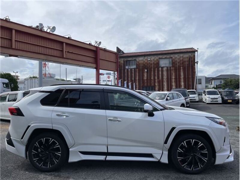 RAV4
