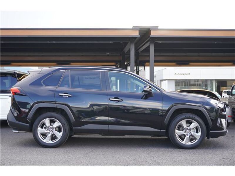 RAV4