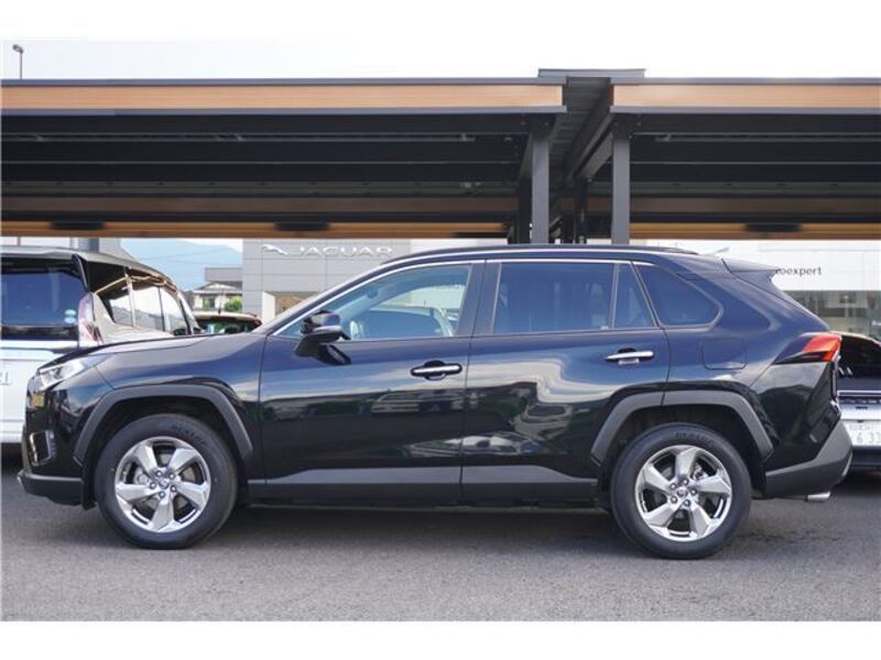 RAV4