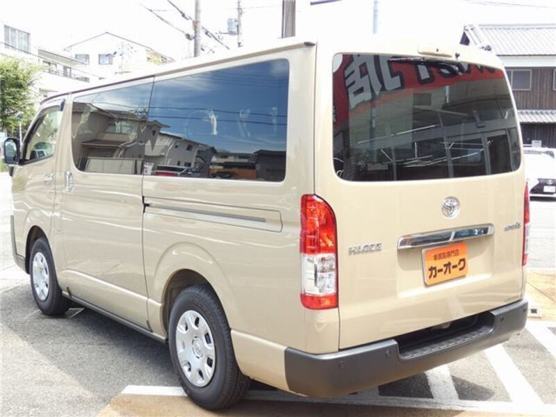 HIACE VAN