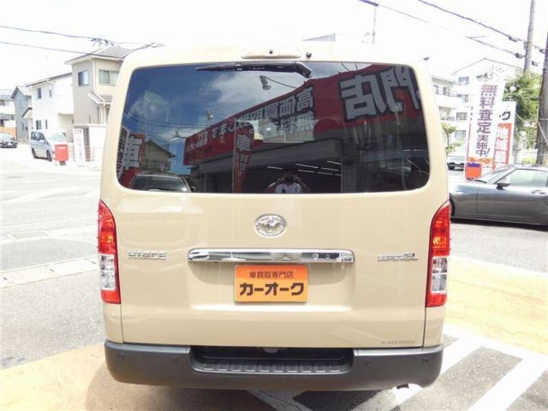 HIACE VAN