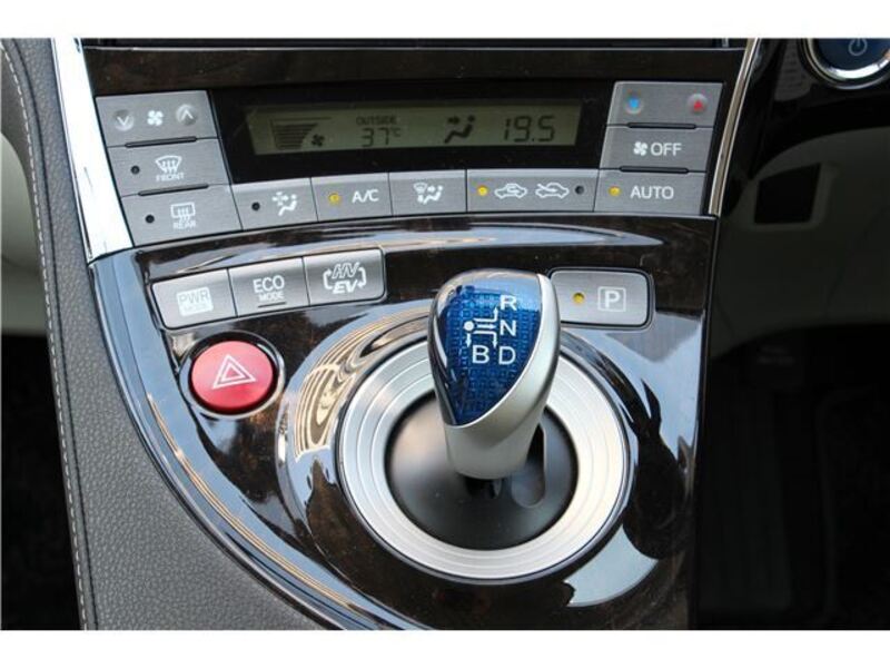 PRIUS PHV