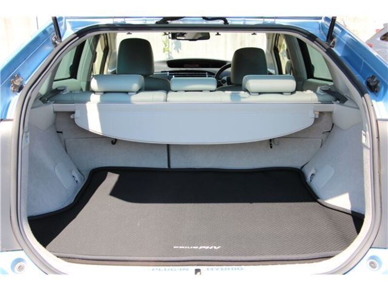PRIUS PHV