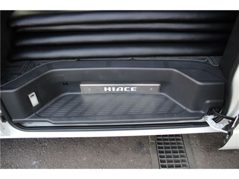HIACE