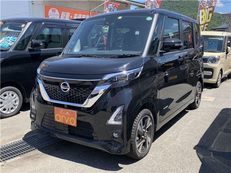 NISSAN ROOX