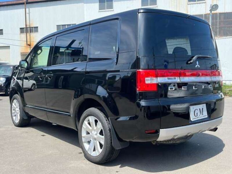 DELICA D5