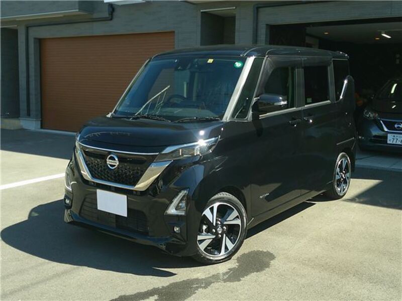 NISSAN ROOX