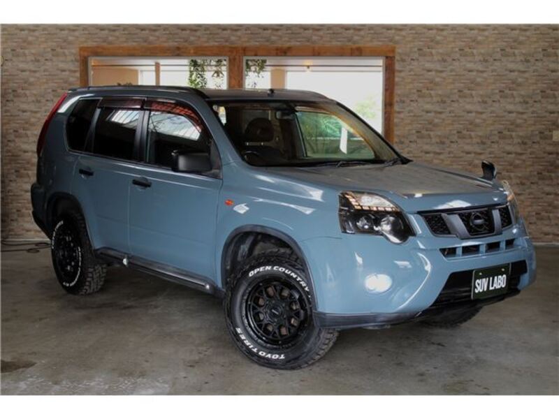 X-TRAIL