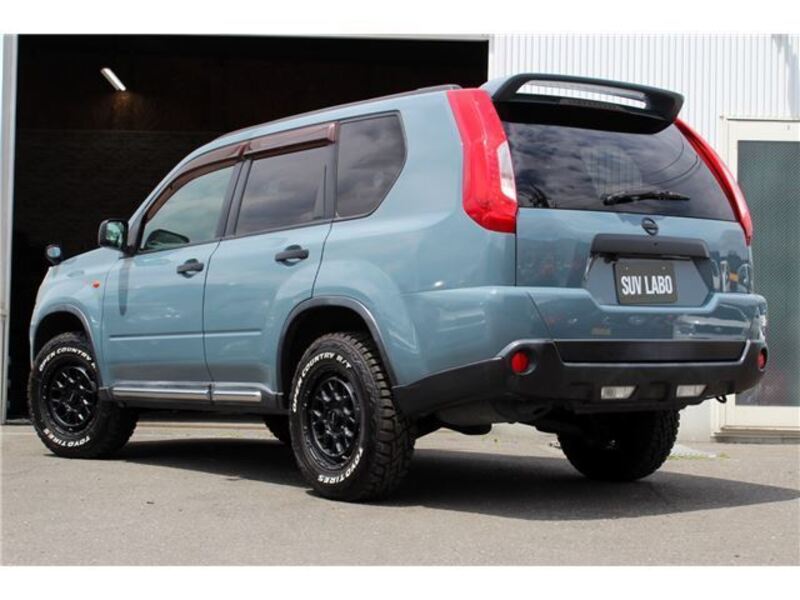 X-TRAIL