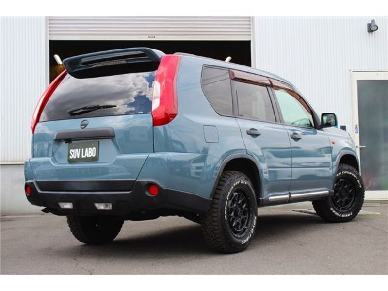 X-TRAIL