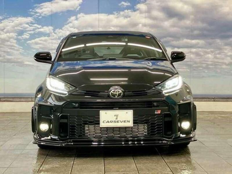 GR YARIS