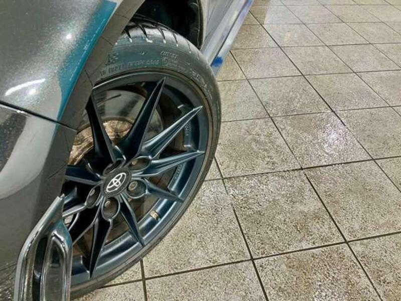GR YARIS