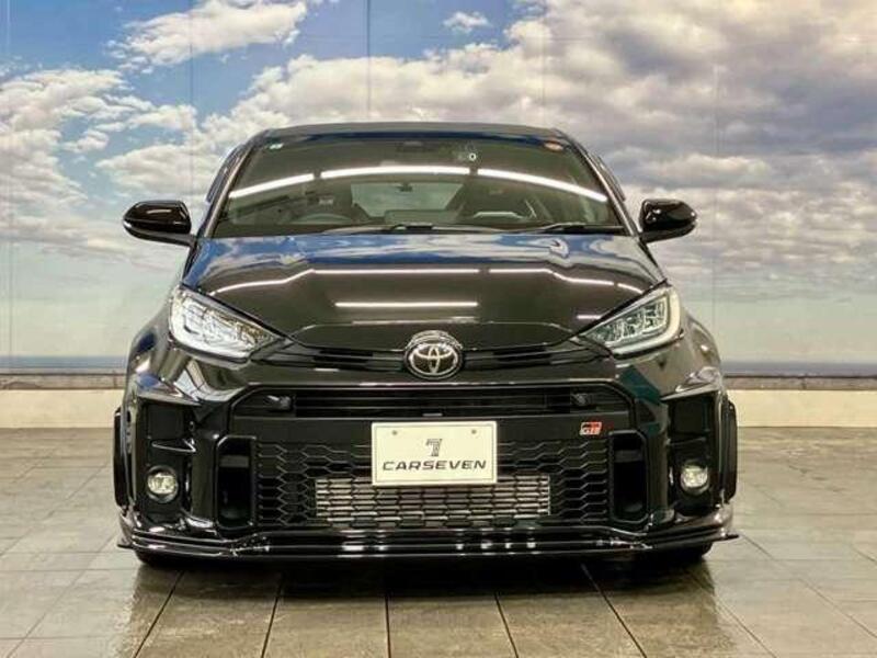 GR YARIS