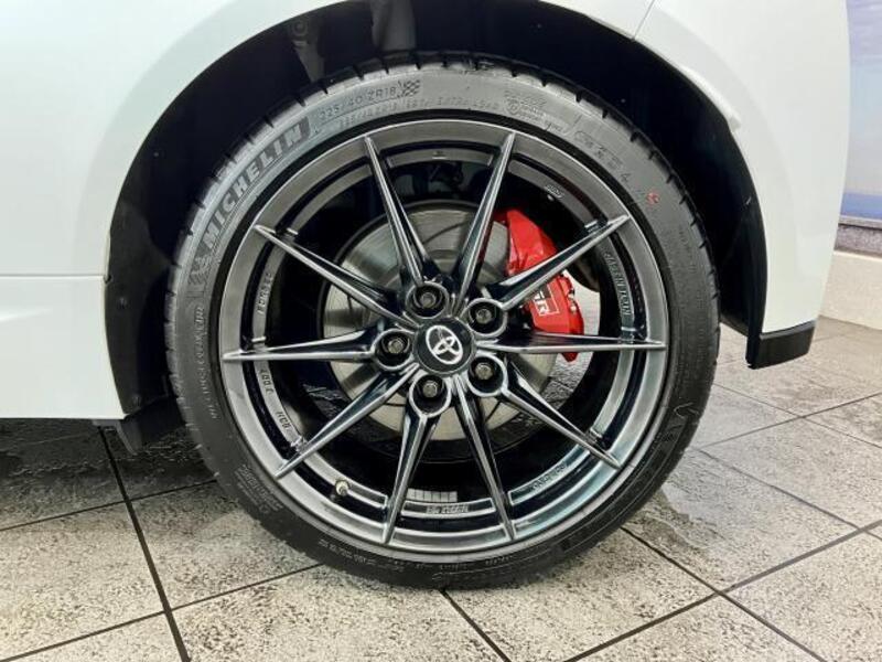 GR YARIS