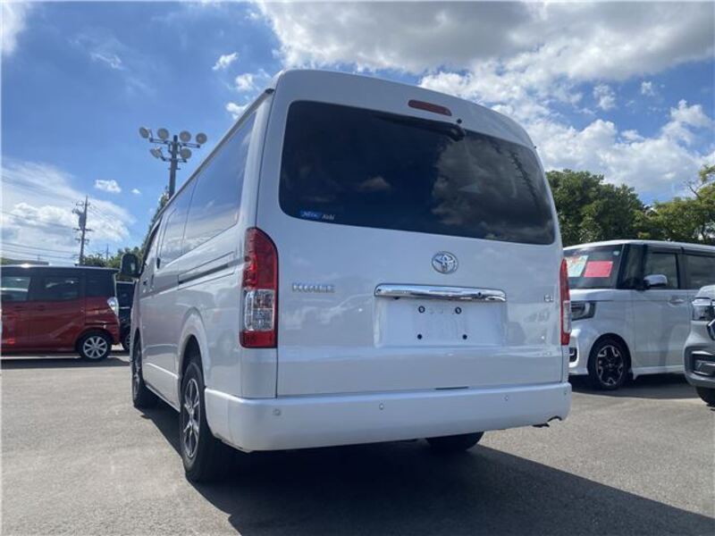 HIACE