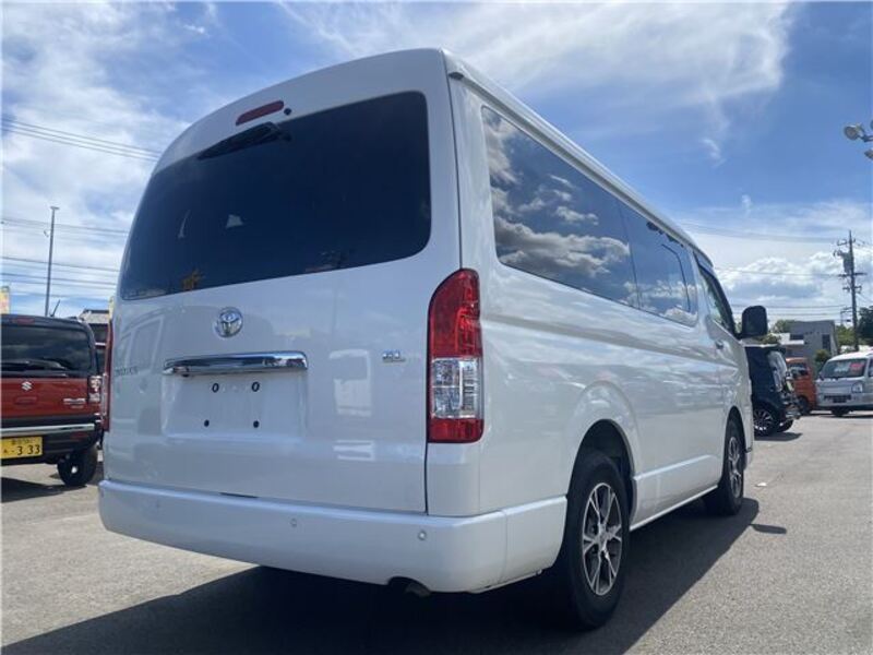 HIACE