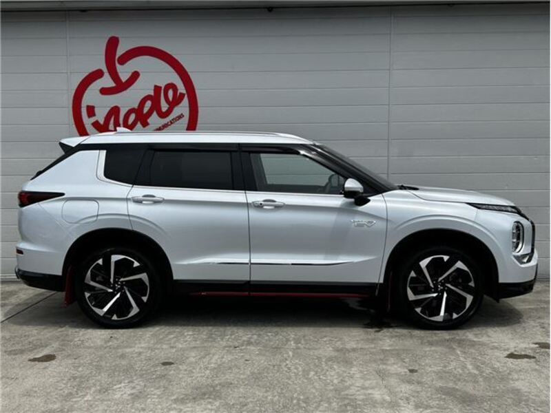 OUTLANDER PHEV
