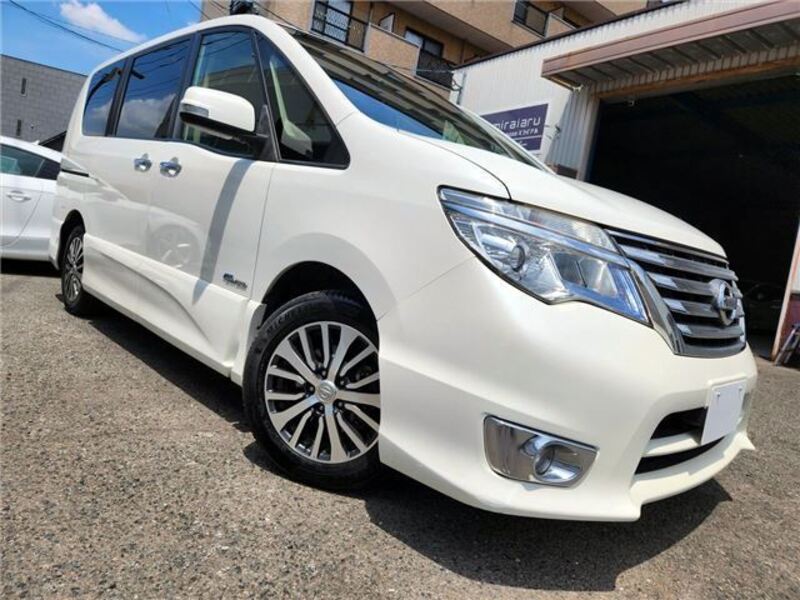 NISSAN SERENA