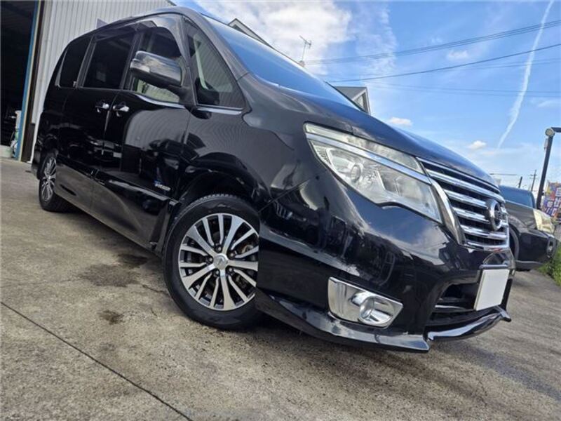 NISSAN SERENA