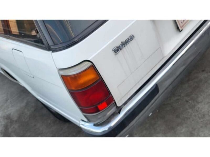 CROWN VAN