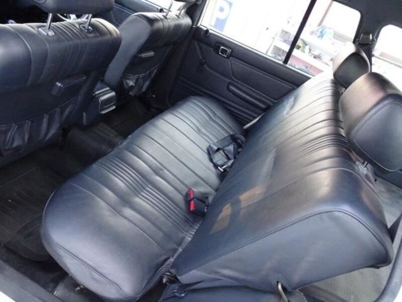 CROWN VAN
