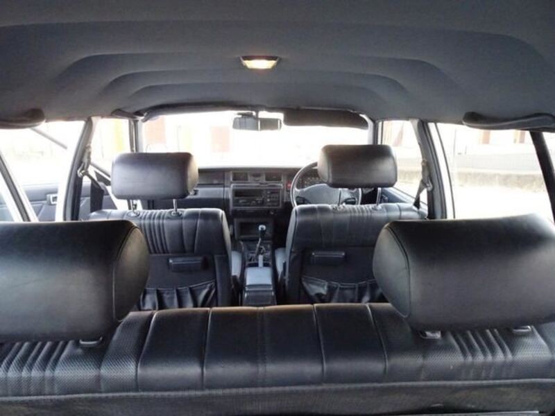 CROWN VAN
