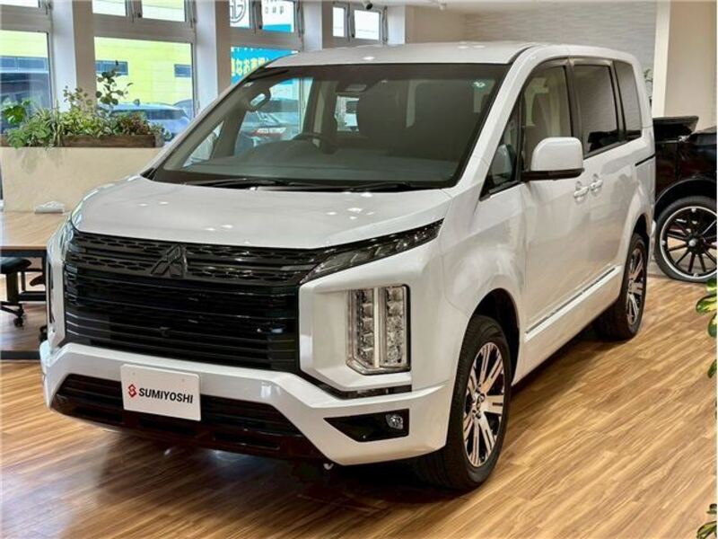 MITSUBISHI DELICA D5