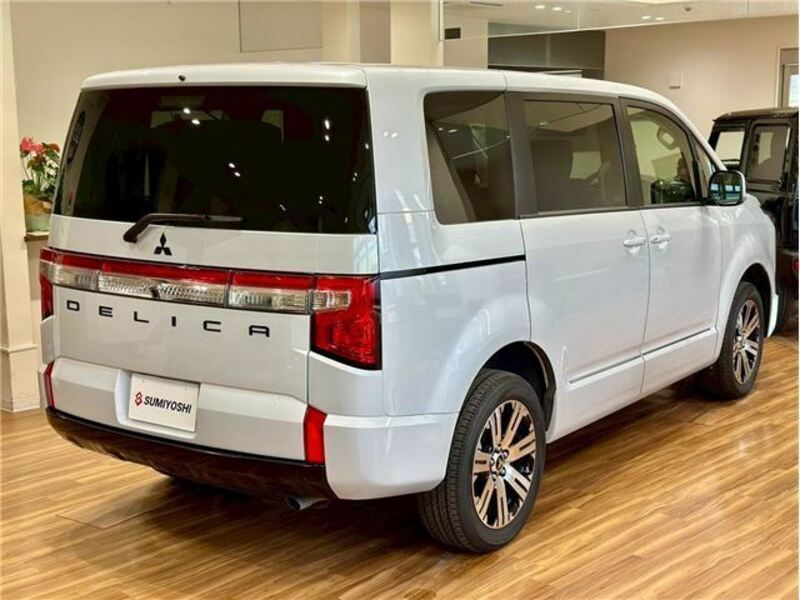 DELICA D5
