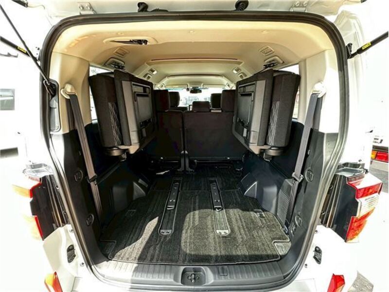 DELICA D5
