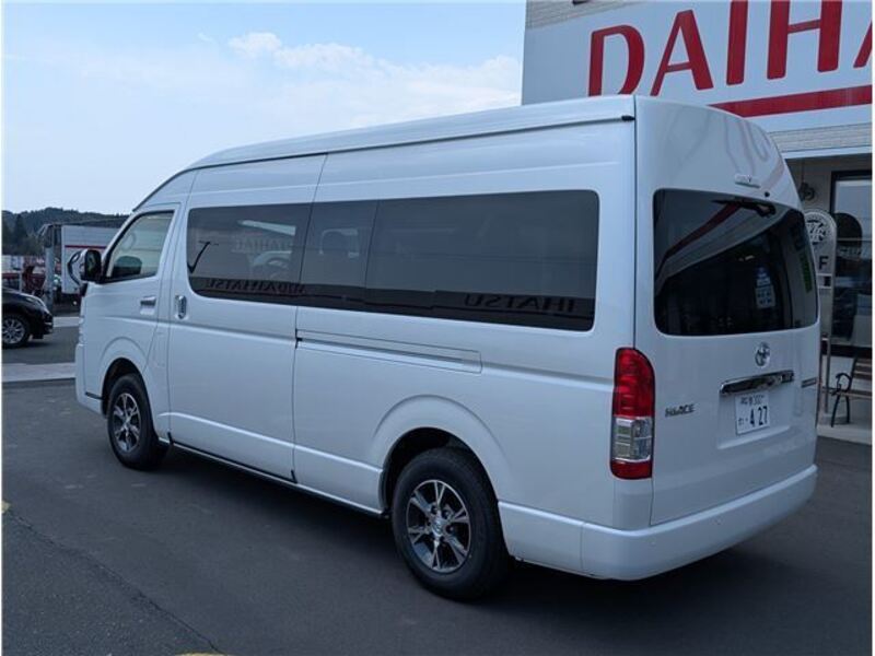 HIACE