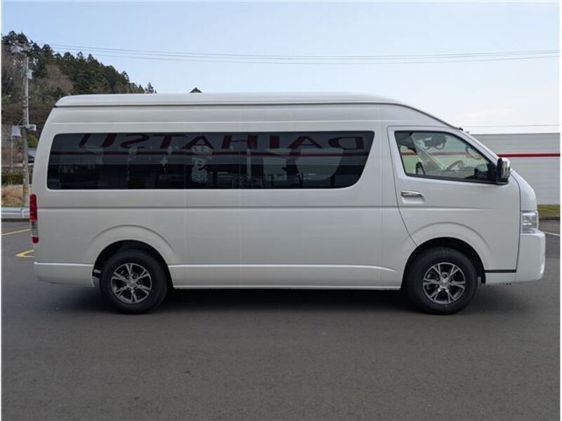 HIACE
