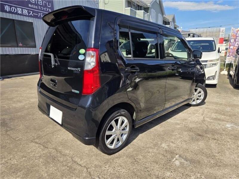 WAGON R