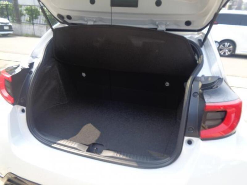 GR YARIS