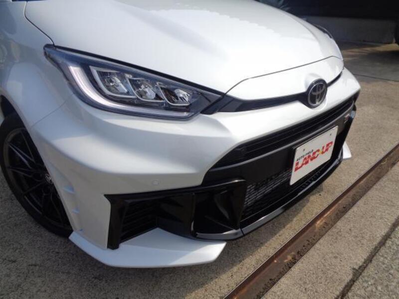 GR YARIS