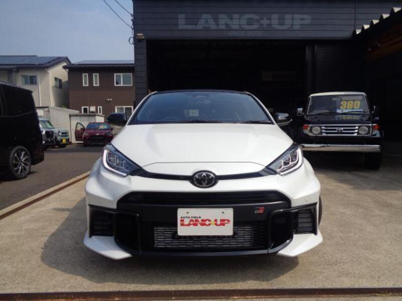 GR YARIS