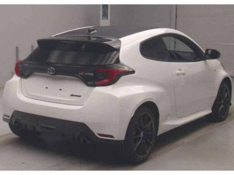 GR YARIS